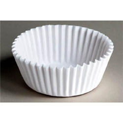 610070 6" FLUTED BAKING CUP10M/CS WHITE  2-1/4" BASE